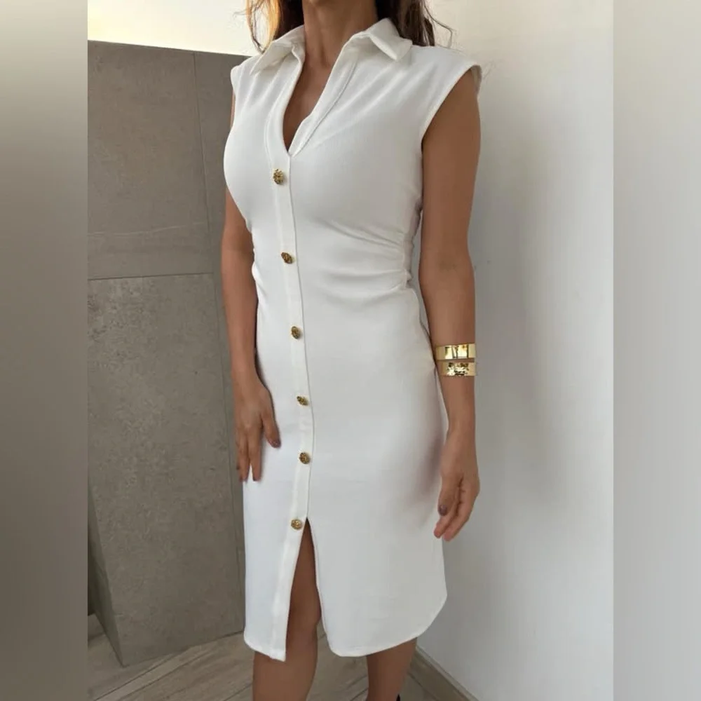 🆕(NWT) ZARA Bloggers Fav Piqué Shirt Dress with Gold Buttons. Size MEDIUM - Picture 10 of 16